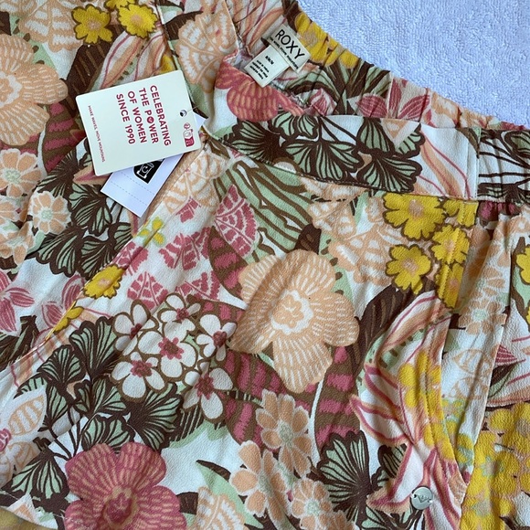 Roxy Midnight Avenue Relaxed Fit Printed Shorts NWT - Picture 5 of 5